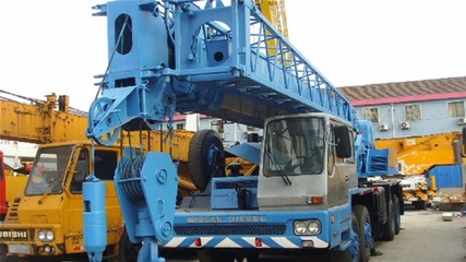 舟曲縣吊車出租 機械設備租賃經驗豐富，助力工程順利進行